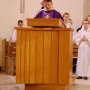Brat Marek głosi Homilię